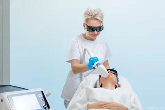 Медицинский центр YourMed на улице Авангардная Фотография 1