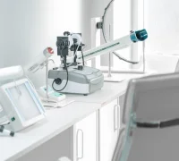 Центр стоматологии и имплантологии YourMed на Молодёжной улице Фотография 2